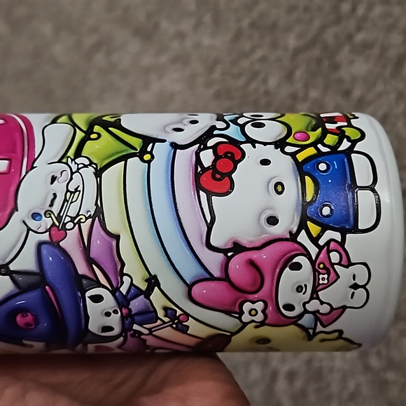 Hello kitty and friends 🥃 - Picture 2 of 5